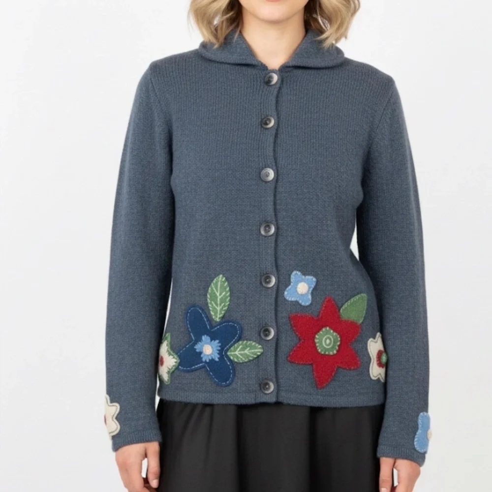 Boden Gray Blue Wool Button Up Sweater with Felted Flowers round collar, size 10